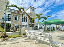 REEF HOUSE BACNOTAN White sand beach front with Private Swimming pool, vila v destinaci Bacnotan