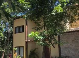 Casa 05 suítes, piscina e natureza