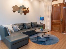 Strata Homestay- Luxurious 2- Storey Townhouse, hotel di Baguio