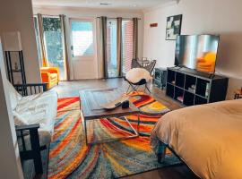 Cozy Guest House Studio Apartment, departamento en Greensboro