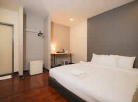 GO INN Silom - BTS Saint Louis โกอินน์ สีลม - สถานีรถไฟฟ้าเซนต์หลุยส์ – hotel w mieście Yan Nawa