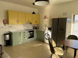 2 Bedroom apartment Park Lodge, cabin in Enniscorthy