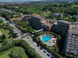 Suites Marilia Apartments Pool Side - Suite Livorno Holiday Home Group, ξενοδοχείο στο Λιβόρνο
