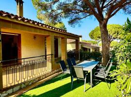Casa Dos Pins - Pals, hotel a Pals