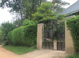 Kibale Eco-Home, pet-friendly hotel in Bigodi