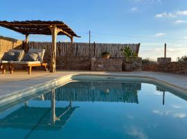 Can Mariano Mayans, hotel con pileta en Sant Francesc Xavier