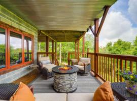 Beech Mountain Cabin with Deck and Grill Near Golf!, hotel in Beech Mountain