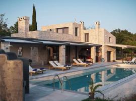 Villa Stratos Corfu -private pool and hot tub، فندق سبا في مدينة كورفو