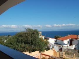 Nuovissimo appartamento con veranda vista mare a Maladroxia C63, hotel en Maladroxia