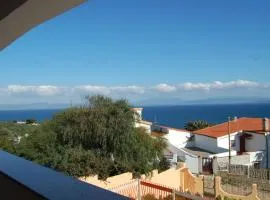 Nuovissimo appartamento con veranda vista mare a Maladroxia C63