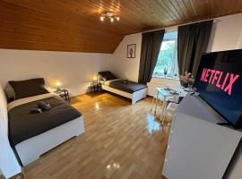 3-Zimmer Apartment für Monteure & Geschäftsreisende: Schnelles Internet, hotel in Stemshorn