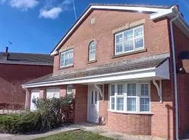 Large Lytham Home - The Birds View by Holiday Heim