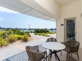 Apartment Azur with Sea View