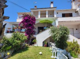 Sant Antoni Casa Familiar con Piscina y Terraza, hotel a Calonge