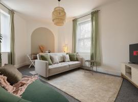 Luxury Sheffield Apartment - Your Ideal Home Away From Home, cheap hotel in Stannington