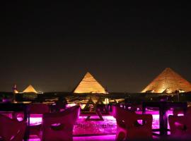 MAGIC Pyramids Hotel, hotel em Cairo