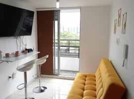 apartamento amoblado norte de armenia, hotel en Hojas Anchas