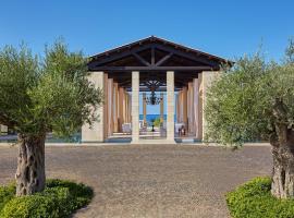 The Romanos, a Luxury Collection Resort, Costa Navarino, resort u gradu 'Romanu'