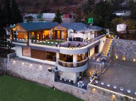 amã Stays & Trails Whispering Pines, Bhimtal，位于比姆塔尔的酒店