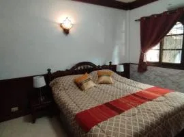 Luxury front sea private villa, 3 bedroom on the bang po beach Maenam ,ko Samui