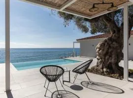 Melivia Seafront Resort