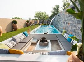 Sweet memories in amazing Villa Eualia w pool، فندق في Anópolis