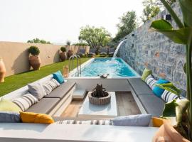 Sweet memories in amazing Villa Eualia w pool – hotel w mieście Anópolis