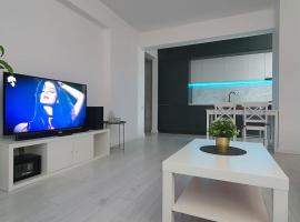 100 sqm flat -Netflix/Coffee/Garage/2xBath/2xTV, alojamiento con cocina en Popeşti-Leordeni