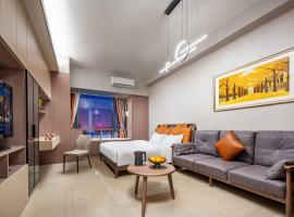 Orange Apartments, hotell i Chengdu