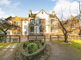 No.8 - Garden Square, apartment in Banbury