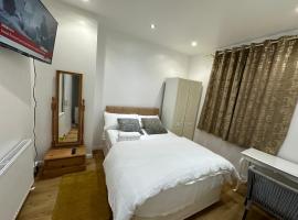 Beautiful Double Room with Free Wi-Fi and free parking, hostal o pensión en Lewisham