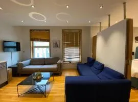 Chic Living near Piccadilly HY11