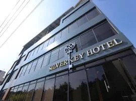 Silverkey Hotel Yelahanka