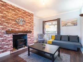 Stylish 3 Bed House-Free Parking, hotel in Sheriff Hill