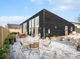 4 Bedroom Gorgeous Home In Gilleleje