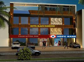 HOTEL BLACK Diamond, hotelli kohteessa Mohali lähellä lentokenttää Chandigarhin lentoasema - IXC 