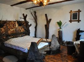 Bydmo Zdorovi, Hotel in Khomyakuvka