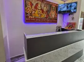 Raghupati Raghav Raja Ram Inn