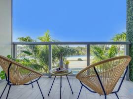 Tropical Apartment - Balcony - Resort, Pool - Gym, gistikrá í Hallandale Beach