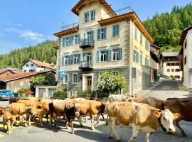 B&B La Scala, Luftseilbahn Rhazuns-Feldis, Trin, hótel í nágrenninu