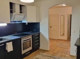 Freshly renovated detached house with free parking, villa a Oulu