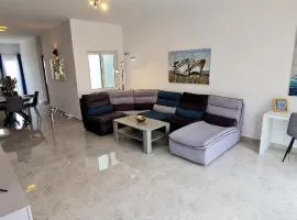 Seaside Serenity - Luxe Penthouse - near the beach by QuickTrips
