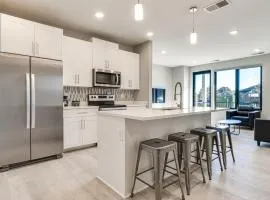 Modern Bloomington Apt Near Indiana University!