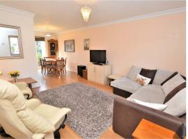 Cosy & Peaceful 3B Home in Sandridge, St Albans, holiday home in Saint Albans