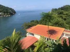 Family vacation home, 10 miles from downtown Pv romantic zone, ocean frontage