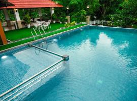 Athirappilly Rainland Resort, khách sạn ở Athirappilly