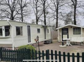 Stacaravan 108 met airco vakantiepark de Tien Heugten Schoonloo Drenthe, viešbutis mieste Schoonloo