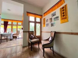 Safarnama Homestay Leh - Best Rooms in Leh with Parking