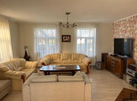 Rähni Guesthouse Lake Peipsi, hotel di Vilusi