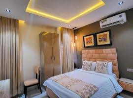 Abados Leisure Hotel and Lounge, hotel with parking in Lagos